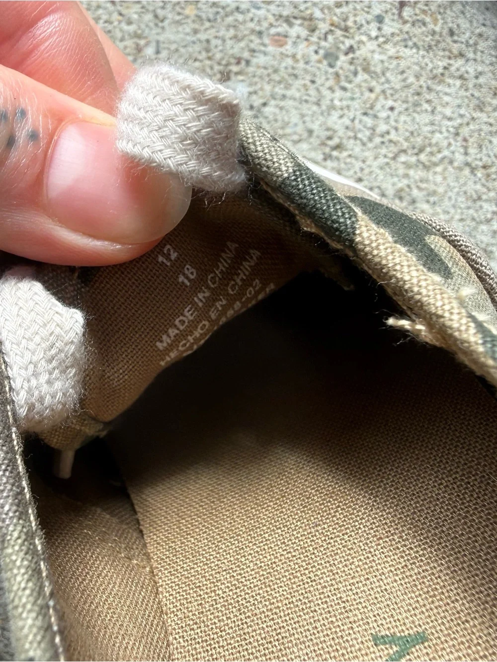 Old Navy Kids Camo Canvas Lace-Up Sneakers in Olive and Tan